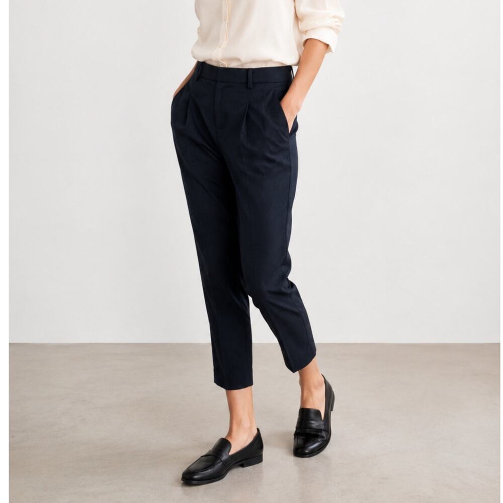 Nili Lotan 6 Virgin Wool Slouchy Astor Pants $650 Pleated Cropped Navy Blue NWT